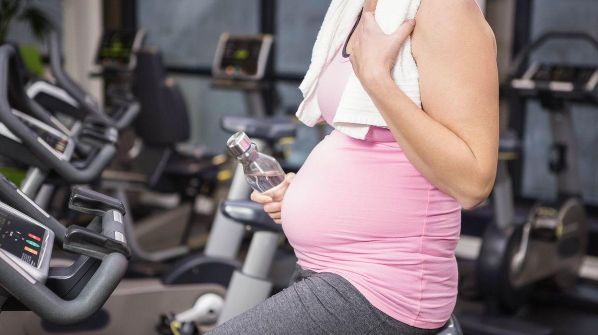 Pět mýtů o cvičení během těhotenství